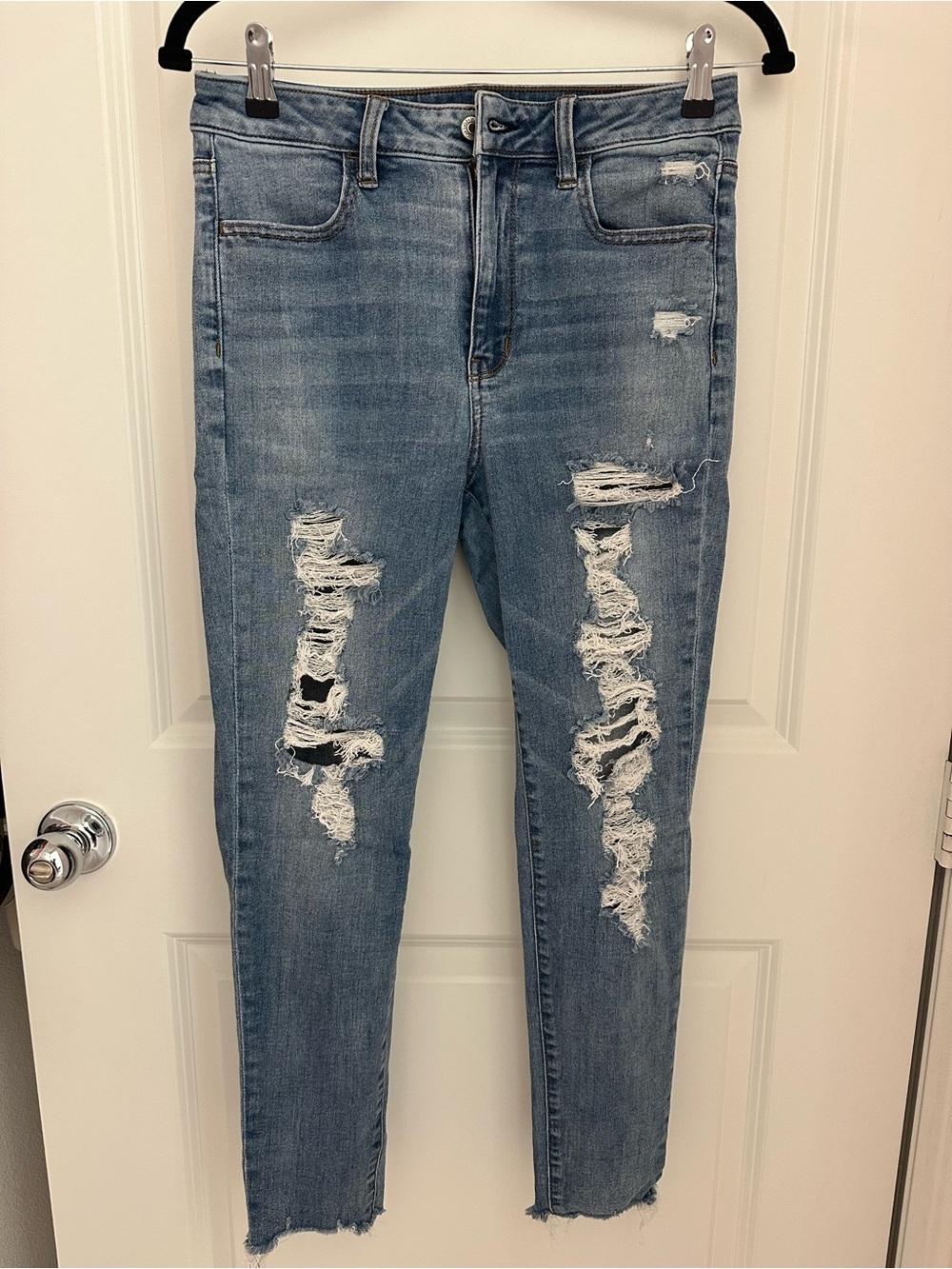 American Eagle Outfitters Light Blue Ripped Skinny Jeans